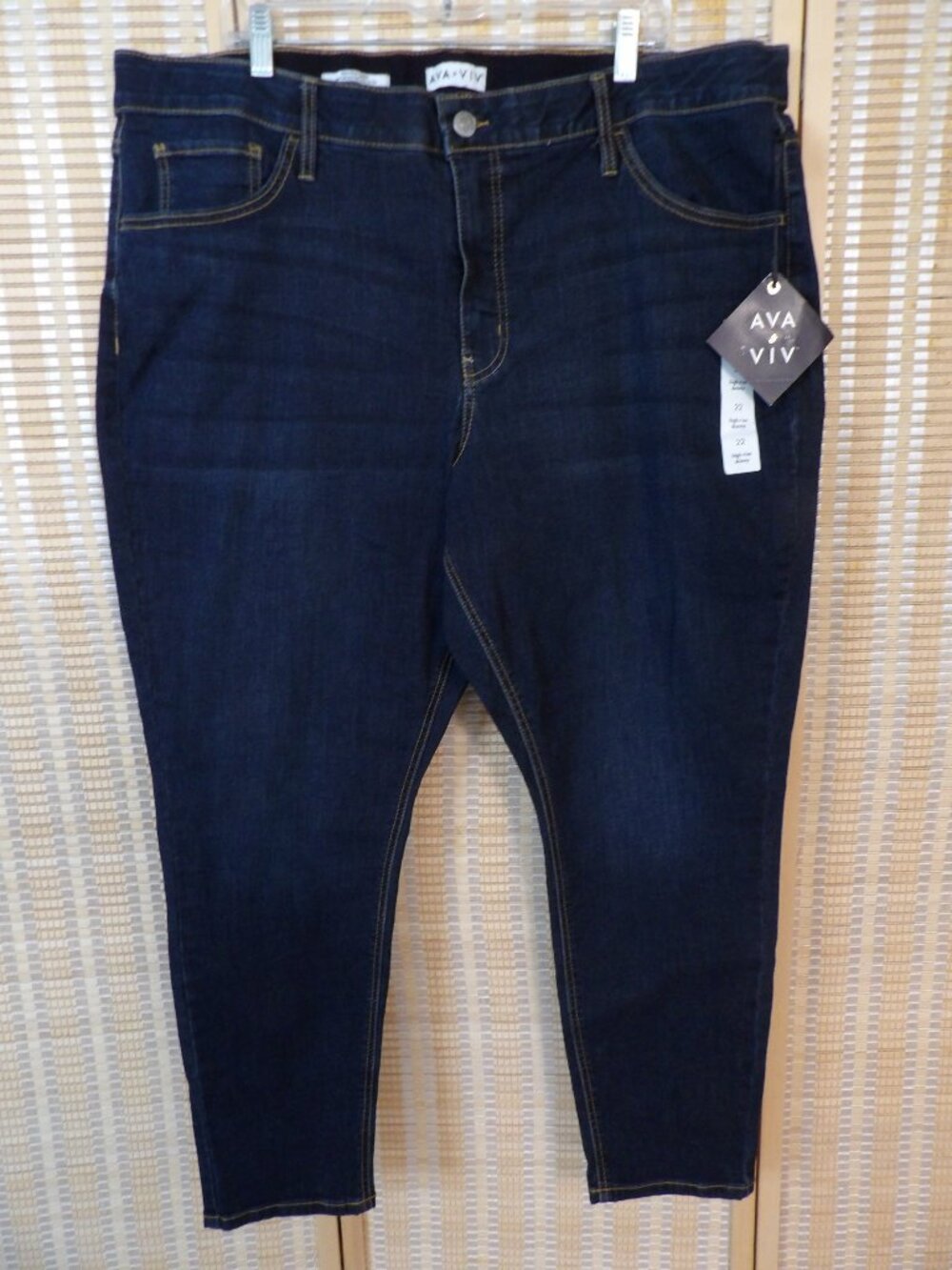 NWT Women's Ava & Viv Size 22 Skinny High-Rise Fitted Hip Stretch Denim Jeans
